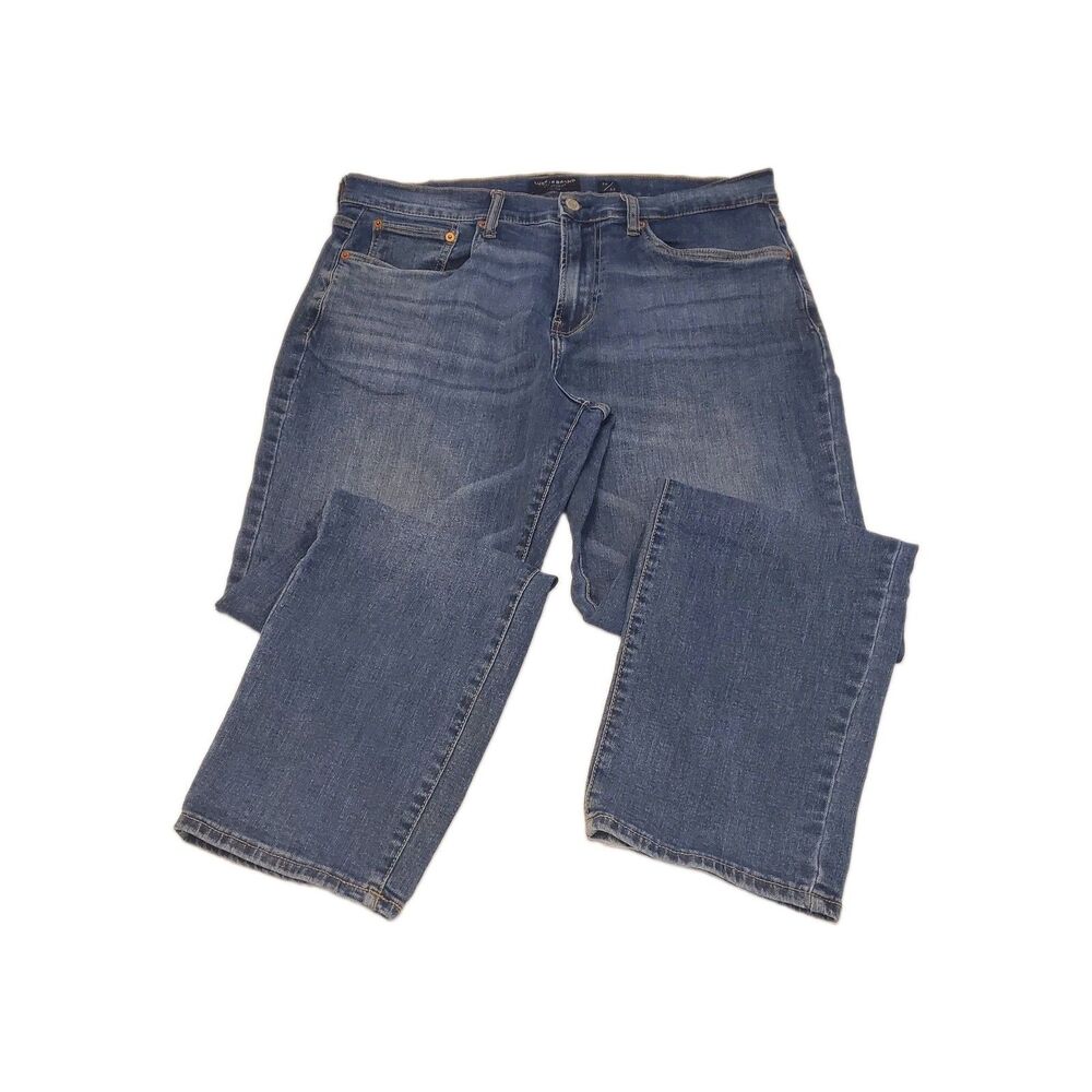 Lucky Brand Jeans Mens 36x30 Blue Denim 221 Straight Leg Faded Distressed